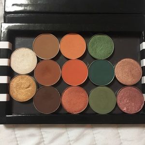 MAC Cosmetics Makeup - MAC Eyeshadow Singles MAC Cosmetics Makeup - MAC Eyeshadow Singles